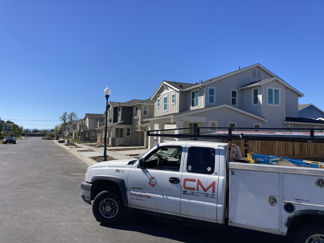 CM Electric & Power LLC - Professional Electrical Services & Products
